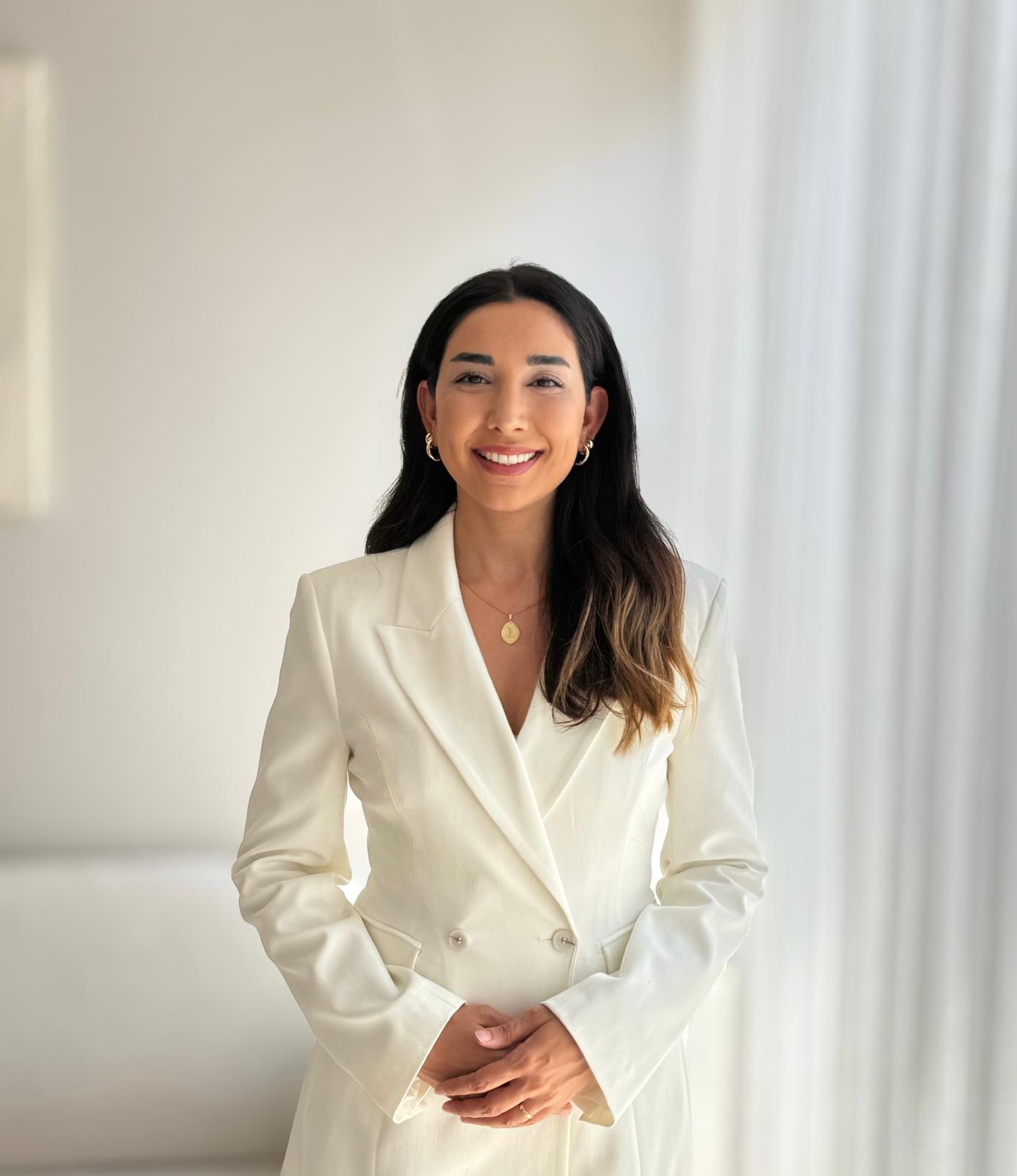 Özge Deniz PMU Studio
